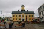 Söderköping, Rathaus am Radhustorget Platz, erbaut von 1773 bis 1777 mit großem   Ratssaal (10.07.2013)