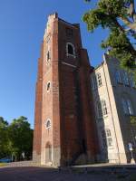 Vadstena, Rödtornet Turm, Roter Turm, erbaut 1464 am Ende der Storgatan Straße (16.06.2015)