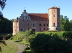 Svedala, Schloss Torup, Viereitburg mit 2 Trmen, erbaut ab 1540 (11.06.2016)
