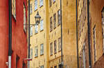 Huser an einer Altstadtgasse in Gamla Stan von Stockholm.