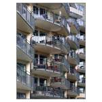 Wohnen in Stockholm: balkonreiche Fassade eines Wohnungsneubaues auf der Insel Lilla Essingen.