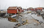 Die Insel Käringön im westlichen Schweden ist auftofrei, für den Transport schwerer Lasten gibt es Handkarren und einen Mini-Traktor.