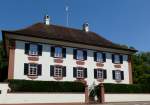 Kaiserstuhl, das  Haus zur Linde  von 1764, 1912-18 neubaroke Umgestaltung zu einem Landsitz, Juli 2013