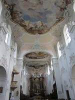 Arlesheim, Domkirche, Hochaltar von Francesco Pozzi, Deckengemlde von Giuseppe   Appiani, Chorgesthl von Peter Schacherer (26.08.2012)