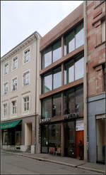 Moderne Architektur in Basel -    Wohn- und Geschäftshaus Bäumliengasse der Architekten Diener & Diener, Fertigstellung 2005.