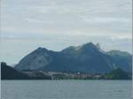Eine andere Ansicht von Spiez fotografiert vom Schiff auf dem Thuner See.
