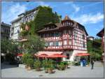 Ein hübsches Fachwerkhaus mit Gasthaus in Luzern, aufgenommen am 23.07.2007.