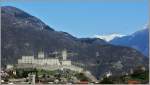 Blick auf Castelgrande, die lteste der drei Burgen in Bellinzona.