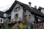 Bauernhaus in Sonogno/Verzascatal am 09.04.2008