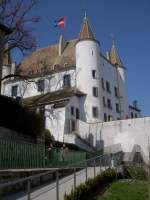 Nyon, Schloss, viereckigem Grundriss mit flankierenden Trmen (20.03.2011)