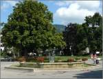 Eine dritte Figur befindet sich in diesem Springbrunnen in Vevey.