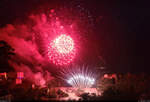  Fire on the Rocks : groes Feuerwerk ber dem Rheinfall im Vorfeld des Schweizer Nationalfeiertags am 1.