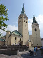 Zilina / Sillein, katholische Pfarr- und Kathedralkirche der Heiligsten Dreifaltigkeit, erbaut bis 1400 (30.08.2019)