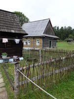 Stara Lubovna / Altlublau, historische Bauernhuser im Museum Ľubovňansky skanzen (02.09.2020)