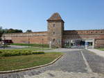 Trnava / Tyrnau, Teile der Stadtmauer mit Basteien, erbaut im 13.