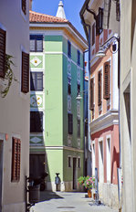 Gasse in der Altstadt von Izola.