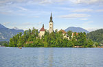 Marienkirche auf einer kleinen Insel des Bleder Sees (slowenisch Blejsko jezero).