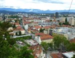 Ljubljana, Blick von der Bergstation der Standseilbahn am Burgberg Richtung Norden auf die Stadt, Juni 2016