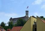 Ljubljana, Blick zur Burg vom Stadtzentrum, Juni 2016