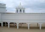 Das 1926 im Stil des Modernismus errichtete  Balneario de la Palma  an der Playa de la Caleta von Cadiz.