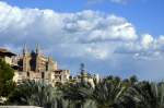 Blick auf Westfront der Kathedrale La Seu, aufgenommen am 14.03.2013 von der Terrasse des Museo d´Art Es Baluard.