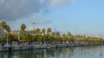 Der alte Hafen mit seiner Promenade in Barcelona.