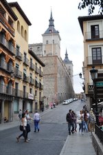TOLEDO (Provincia de Toledo), 04.10.2015, Blick von der Plaza de Zocodover auf eine Ecke des Alczar