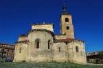 Segovia, San Millar Kirche, erbaut zwischen 1111 und 1123 mit   drei Schiffen, Apsiden und Kreuzschiff (21.05.2010)