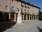 El Burgo de Osma, Denkmal an der Plaza de la Catedral (18.05.2010)