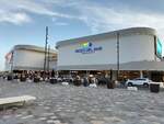 Torrevieja, Paseo del Mar, neues Einkaufszentrum in der Innenstadt am Freizeithafen, 12.08.2026