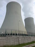 Khltrme des Kernkraftwerk Temeln, erbaut ab 1987 (26.05.2019)