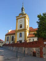 Slapanice / Schlapanitz, Pfarrkirche Maria Himmelfahrt, erbaut von 1755 bis 1757, Kirchturm von 1886 (01.09.2019)