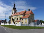 Milotice u Kyjova/ Milotitz, einschiffige barocke Allerheiligenkirche, erbaut von 1697 bis 1703 (31.05.2019)