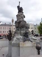 Trutnov / Trautenau, Rbezahl Brunnen von 1892 am Marktplatz (29.09.2019)