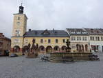 Jilemnice / Starkenbach, Rathaus von 1781 am Marktplatz, Umbau im Empirestil 1838 (29.09.2019)