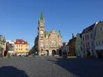 Frydlant / Friedland, Neorenaissance Rathaus am Namesti Masaryka, erbaut von 1893 bis 1896 durch Franz Neumann (28.09.2019)