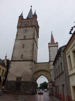 Vysoke Myto / Hohenmaut, neogotische Prager Tor in der Prazska Strae (29.06.2020)
