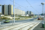 Plattenbauten und Straenbahn in Plzeň (Pilsen).