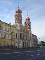 Pilsen, Groe Synagoge an der Petatricatniku Strae, erbaut von 1888 bis 1893 durch den Architekten Emanuel Klotz im ( maurisch-romanischem Stil (26.06.2020)