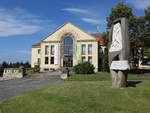 Lidice, Museumsgalerie, erbaut 1957 durch den Architekten Frantisek Marek (28.06.2020)