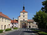 Velvary / Welwarn, Prager Tor von 1580 in der Prazska Strae (28.06.2020)