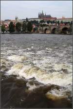 Prag mit Veitsdom, Karlsbrcke und viel Moldau.