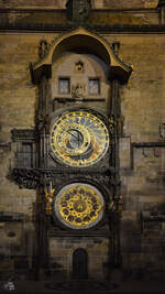 Die Prager Rathausuhr oder auch Aposteluhr ist eine weltweit bekannte astronomische Uhr aus dem Jahr 1410, welche sich an der Sdfassade des Altstdter Rathauses befindet.