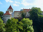 Dieser 1496 erbaute gotische Befestigungsturm Daliborka der Prager Burg wurde als Hungerturm genutzt.