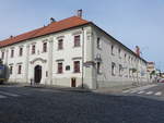 Uhersky Brod / Ungarisch Brod, Klostergebude mit Stadtbibliothek (02.08.2020)