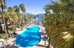 Blick ber das Schwimmbad von Papa Beach Hotel in Marmaris.