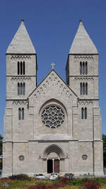 Die St.-Margarete-Kirche (Szent Margit Templom) in Budapest wurde von 1931 bis 1933 im neoromanischen Stil erbaut.
