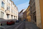 Sopron/denburg: Die Zubringerstrae ins historische Zentrum (Szent Gyrgy utca) am spten Vormittag, 28.08.2019.