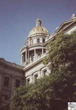 Blick auf das Capitol von Colorado, welches im Herzen von Denver zu finden ist.