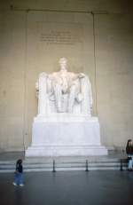 Washington D.C., Lincoln Memorial, Abraham Lincoln im Innenraum (aufgenommen am 3.11.1990)